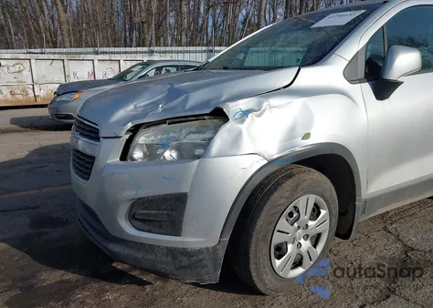 2015 Chevrolet Trax 1Ls z USA, uszkodzony, nr VIN 3GNCJKSBXFL192700